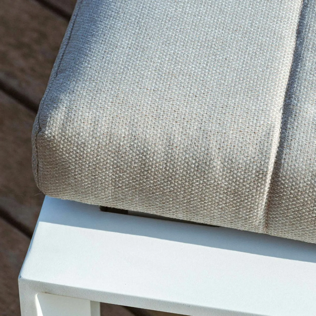 MOBELLIA Transat en aluminium Elba et taupe Blanc Hot