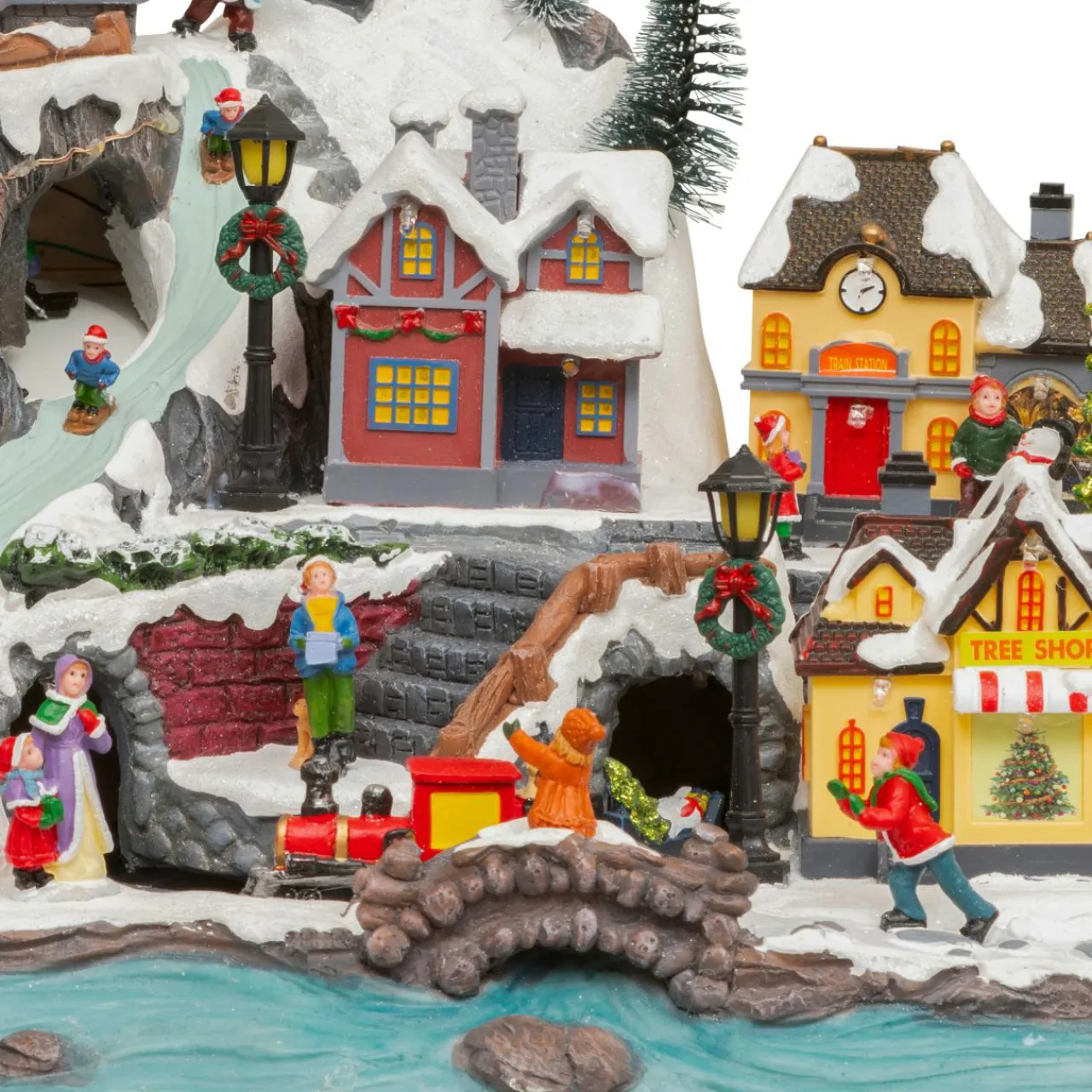 JJA Village de Noël lumineux animé et musical (H45 cm) Grande église et train Multicolore Outlet
