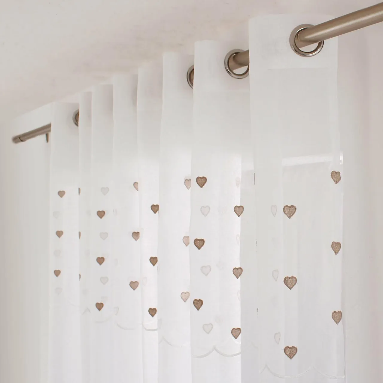 ENJOY HOME Voilage œillets (140 x 240 cm) Coeurs Beige Hot