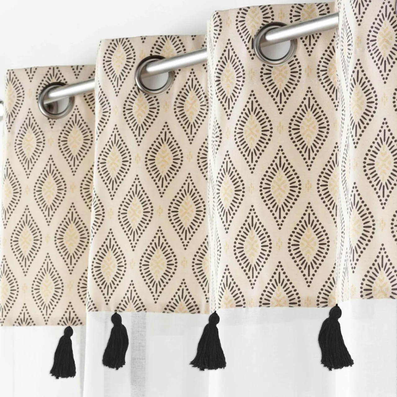 DOUCEUR D'INTERIEUR Voilage œillets (140 x 240 cm) Oricia Ecru Sale