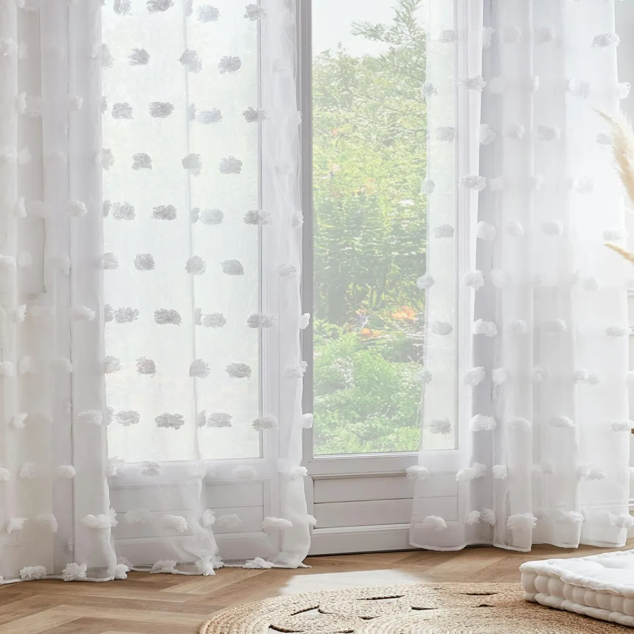 EMINZA Voilage oeillets pompons (140 x 240 cm) Suzie Blanc Hot